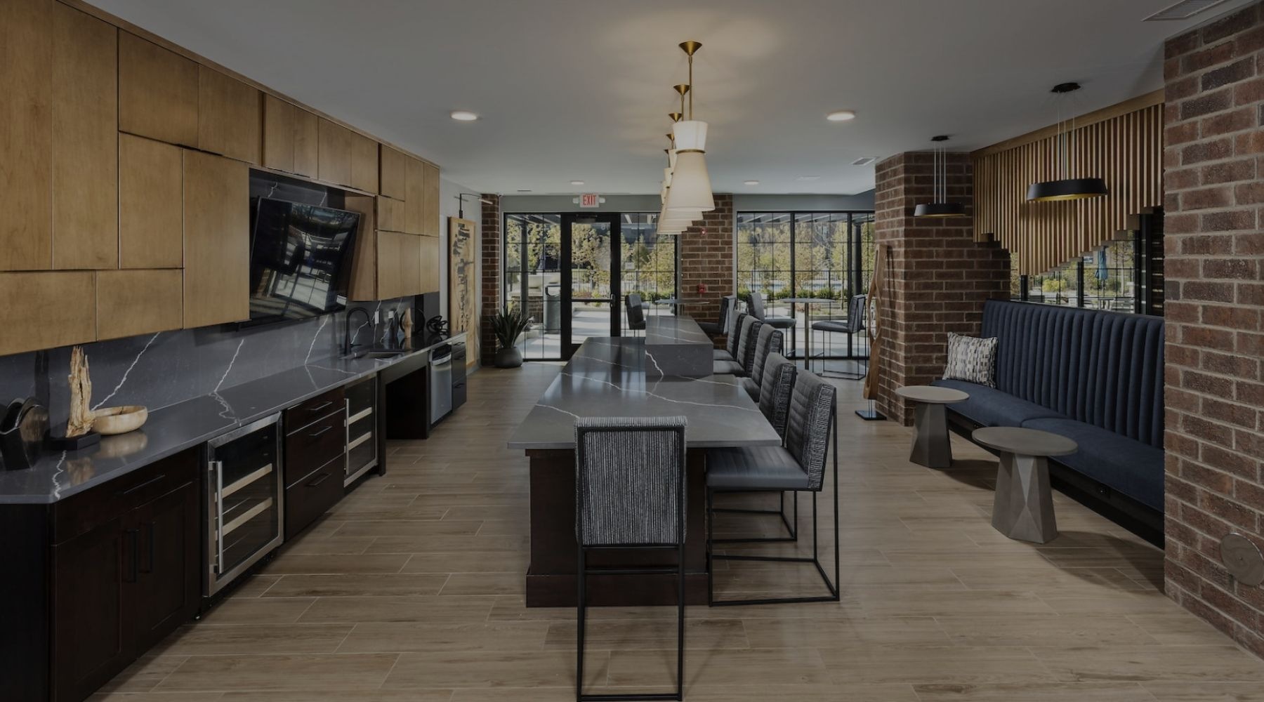 Explore Luxury Amenities Explore Luxury Amenities